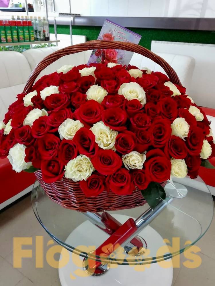 Корзина «Королеве» за 81 477 руб.