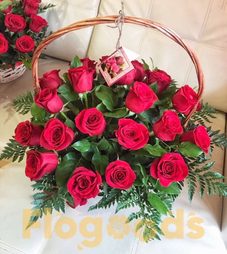 Корзина «Донна роза» за 12 357 руб.